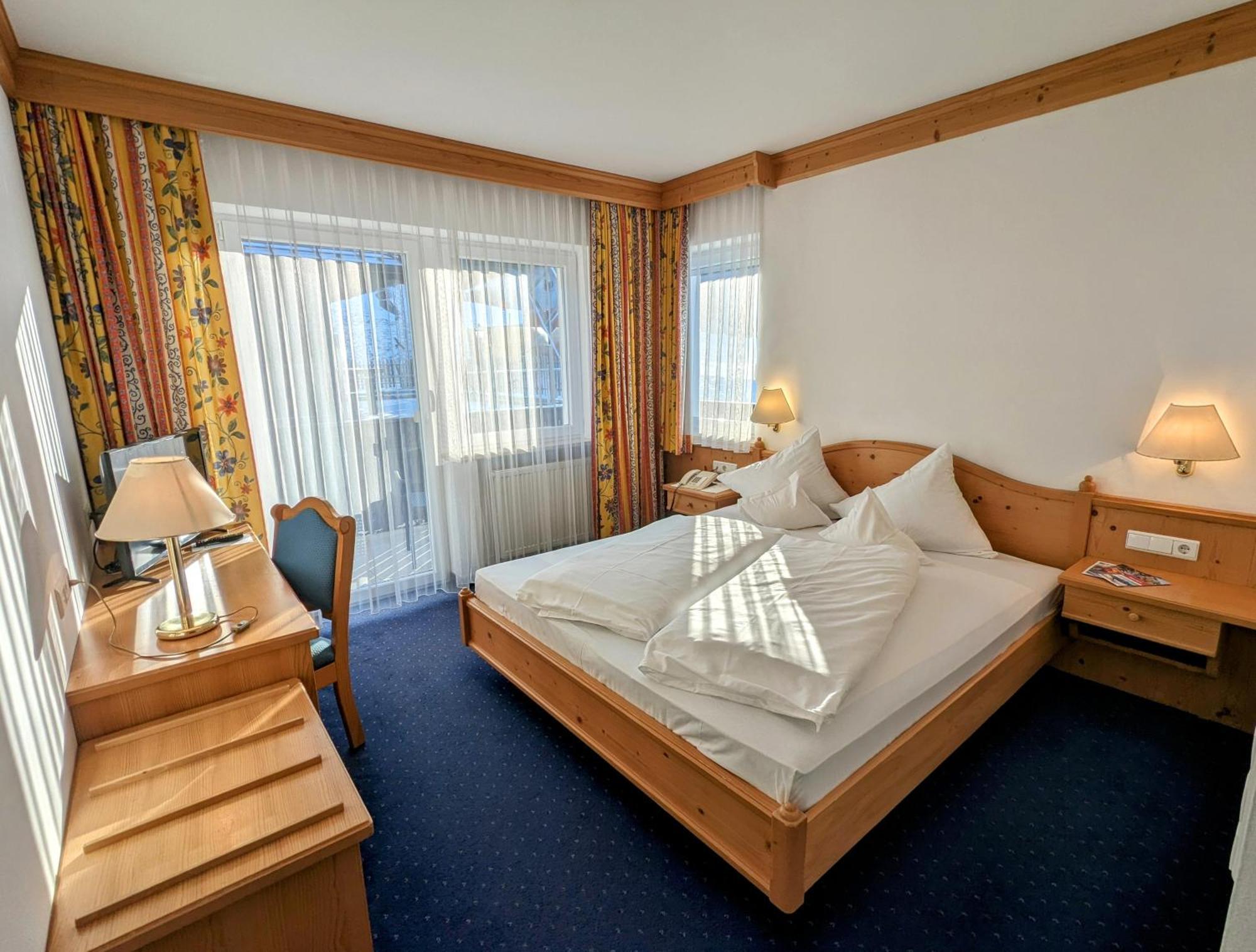 Hotel Heinz Brunico Ngoại thất bức ảnh